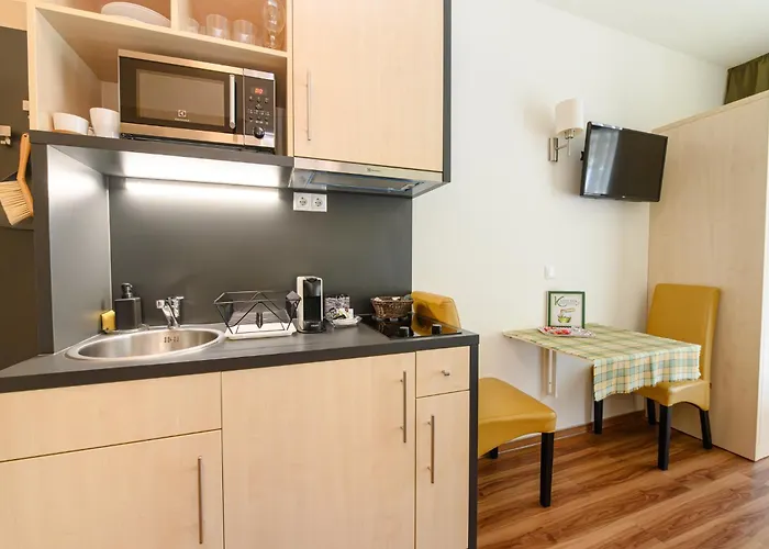 A Mi Hazunk דירה